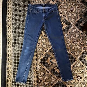 Lucky Brand Charlie Skinny Straight Leg Size 2/26 Women’s Blue Jeans